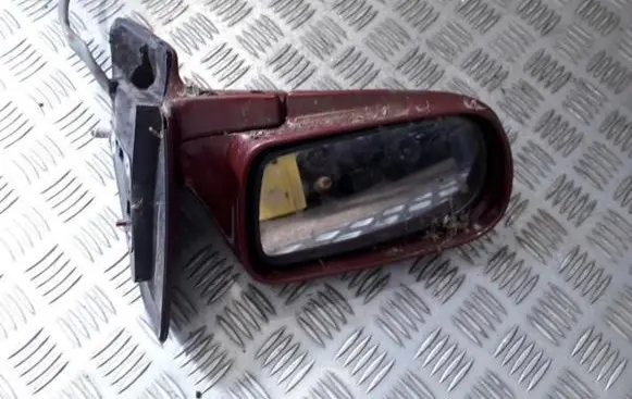 Mazda 323 Front door electric wing mirror e13013239 e13020002