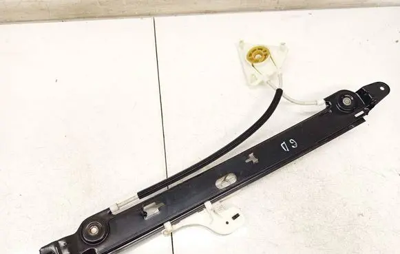 Seat Altea Sliding door window regulator with motor 5P0839402