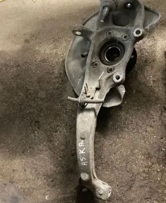 Audi A5 Sportback 8TA Front wheel hub spindle knuckle