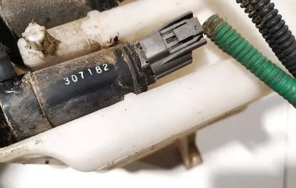Windscreen/windshield washer pump