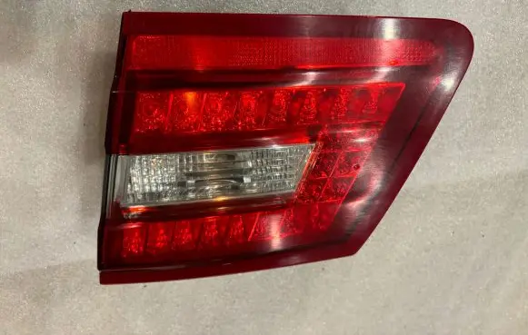 Mercedes-Benz E W212 Tailgate rear/tail lights A2128201064 2128201064