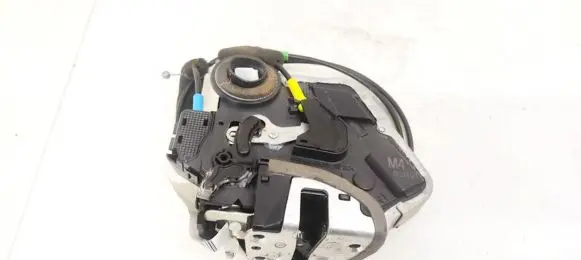 Lexus RX 330 - 350 - 400H Rear door lock 0C3121