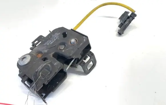Alfa Romeo Stelvio Engine bonnet/hood lock/catch 50547305