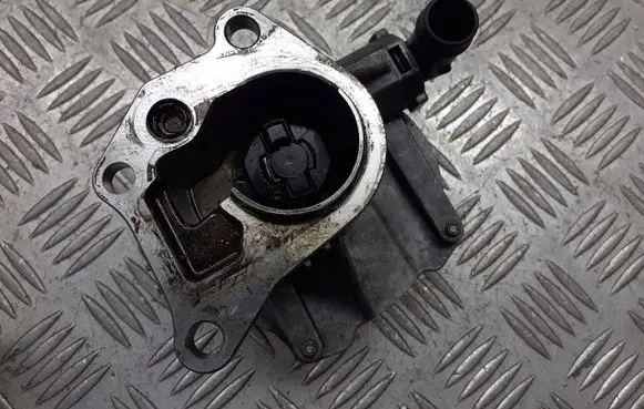Renault Megane III Vacuum pump 146504799R