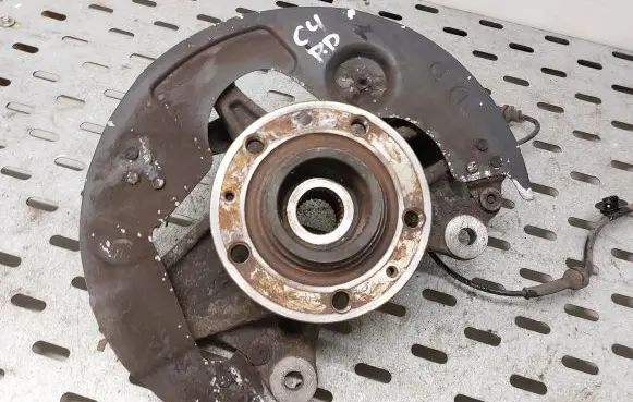 Citroen C4 II Picasso Front wheel hub