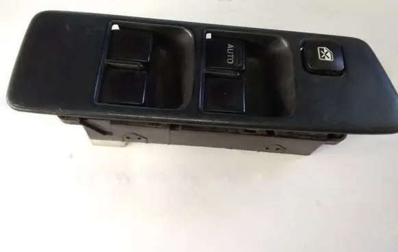 Subaru Legacy Electric window control switch