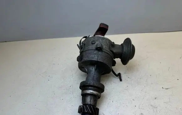 Volkswagen Golf II Spark distributor 050905205S 2525722A