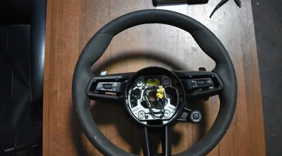 Porsche 992 Steering wheel