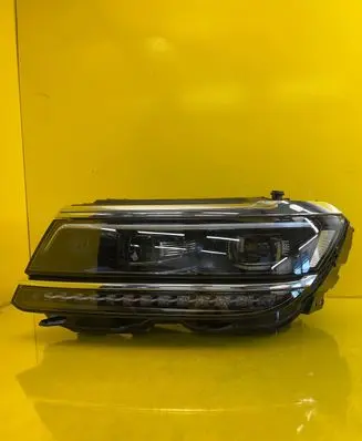 Volkswagen Tiguan Headlight/headlamp 5NB941081A