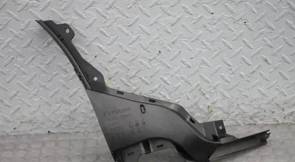 Mazda CX-30 Brake cooling air channel/duct WLOTPRAWYDFR550A41 DFR550A41 DFR550A42