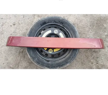 Audi Q7 4L Tailgate/trunk spoiler 4L0827933