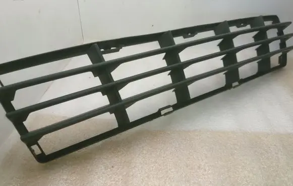 Volvo V50 Front bumper lower grill 30657006