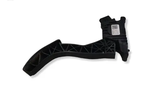 Volkswagen Golf VII Accelerator throttle pedal 5Q1723503F 6PV01062101