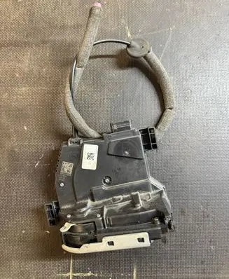 Jeep Grand Cherokee WL Rear door lock 68366543AB H1690U
