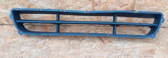KIA Ceed Front bumper upper radiator grill 86565-1H000