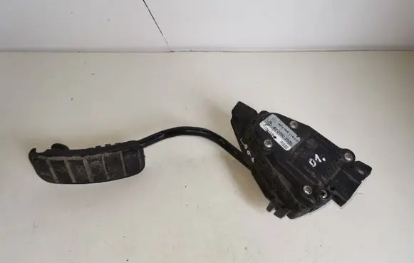Renault Laguna II Accelerator throttle pedal 8200002905