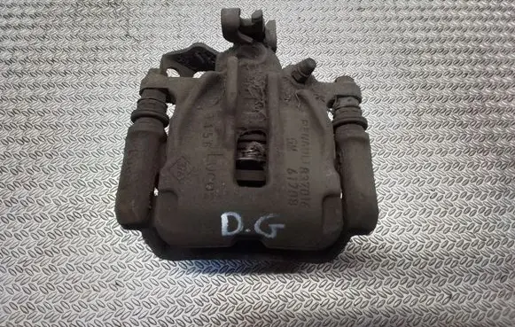 Renault Trafic III (X82) Rear brake caliper 837016