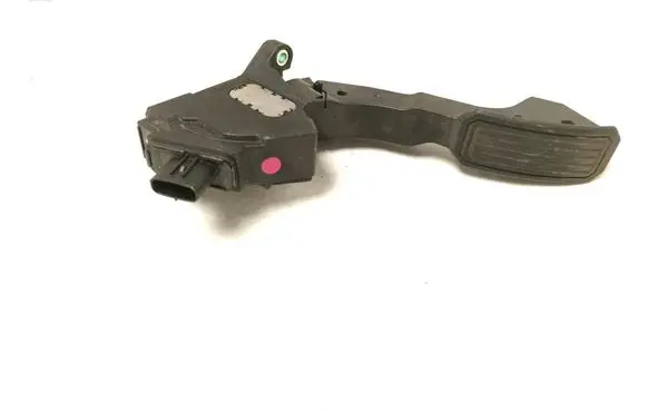 Toyota Avensis T270 Accelerator throttle pedal 7811005040