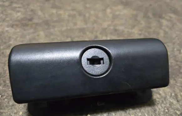 BMW 5 E39 Glove box lock 51168163018 51168163017