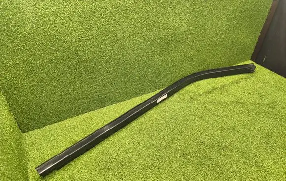 Renault Trafic III (X82) Sliding door bottom rail 777610083R