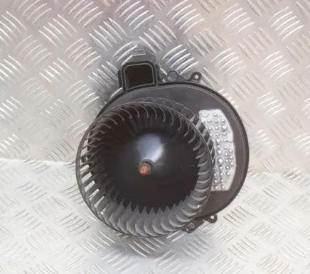BMW 2 F22 F23 Heater fan/blower 9276112 T947769