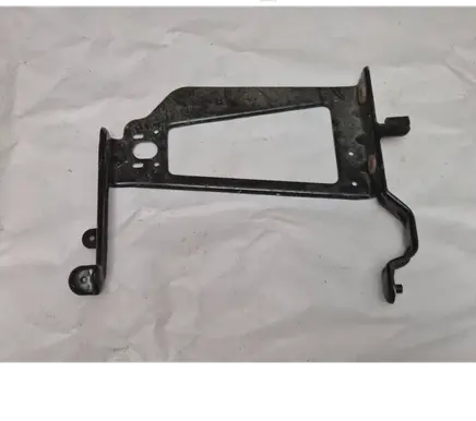 Audi Q8 Radiator mount bracket 4M0121261J