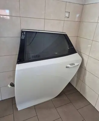 KIA Optima Rear door 