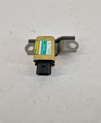 Toyota Previa (XR30, XR40) II Airbag deployment crash/impact sensor 8983028020