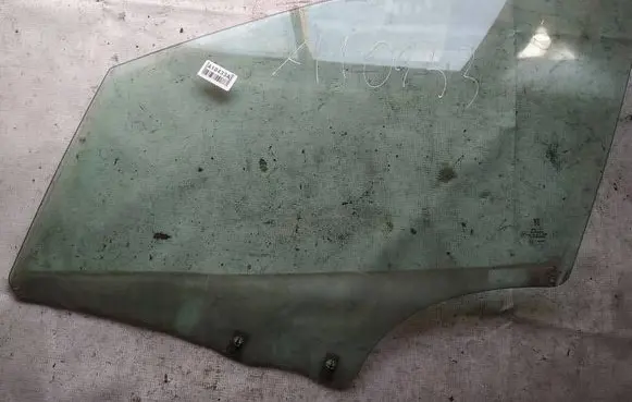 Peugeot 407 Front door window glass four-door as2