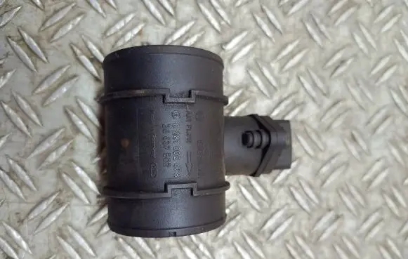 Opel Zafira A Mass air flow meter 24437502 0281002478