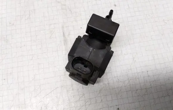 Audi A4 S4 B7 8E 8H Turbo solenoid valve 059906629A