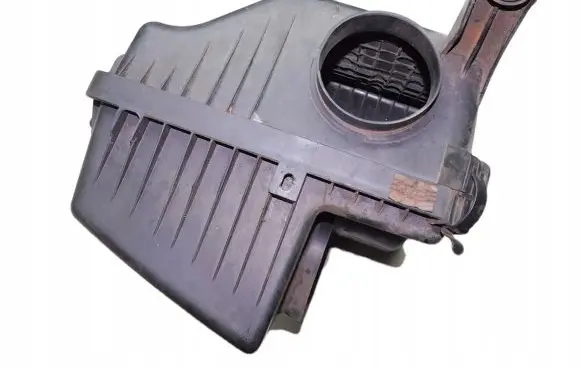 KIA Sorento Air filter 281103E700
