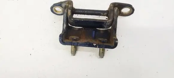 Nissan Primera Tailgate/trunk/boot hinge