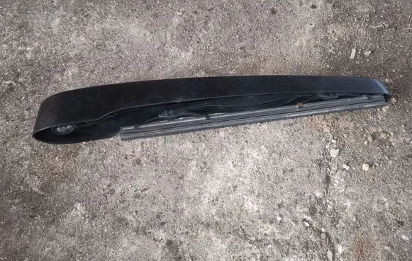 Buick Encore I Rear wiper blade arm