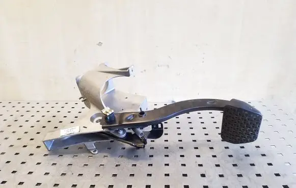BMW X5 E53 Brake pedal 1165700 1165696
