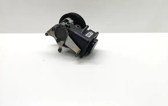 BMW 5 E60 E61 Power steering pump 7693974 7693974101 676095601