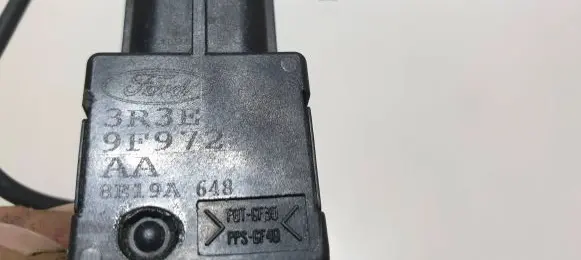 Jaguar XF X250 Mass air flow meter PBTGF30 3T3T 9E972