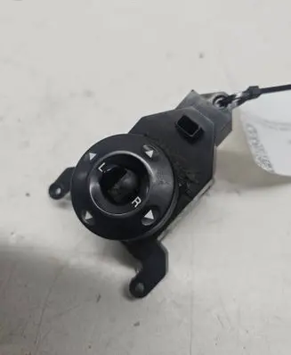 Hyundai Santa Fe Wing mirror switch 371480