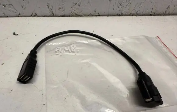 USB socket connector