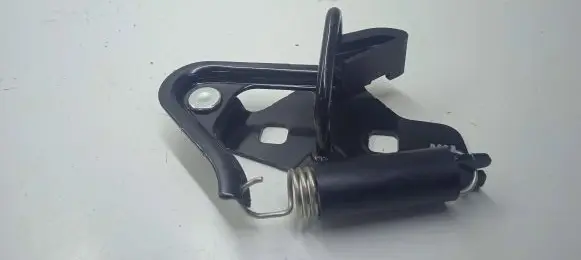 Ford Mustang VI Loading door lock loop/hook striker 6354404B12