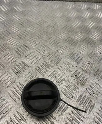 Toyota Corolla Verso E121 Fuel tank filler cap 