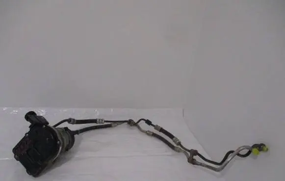 Peugeot 308 Power steering pump 9684979180 A0015321