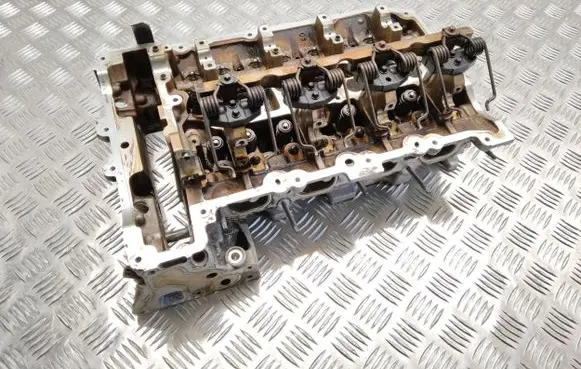 BMW X5 F15 Engine head 7624776