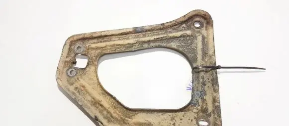 Renault Clio II Bracket in trunk/boot 