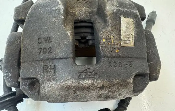 Peugeot 3008 II Front brake caliper 9830798780