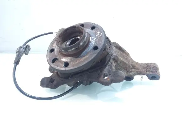 Opel Zafira B Front wheel hub spindle knuckle 13118565