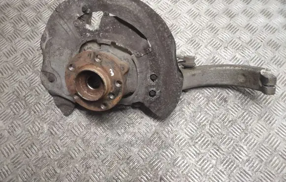 BMW X6 E71 Front wheel hub 6773783 31216773783