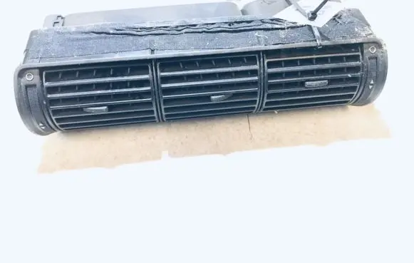 Audi A4 S4 B5 8D Dash center air vent grill 8d0820951