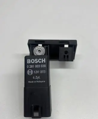 Skoda Superb B6 (3T) Glow plug pre-heat relay 038907281D