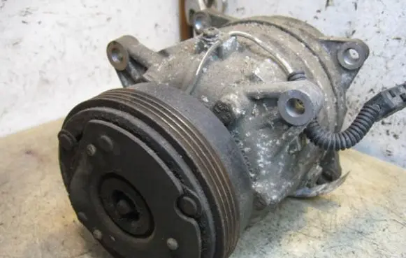 Renault Scenic I Air conditioning (A/C) compressor (pump) 7700273320528410217